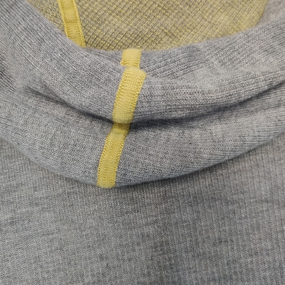 Lululemon Cabin Yogi reversible green/light grey Sz 6 - Picture 11 of 11